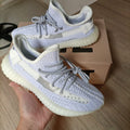 tenis unissex adidas yezzy moda urbana , estilo e versatil 