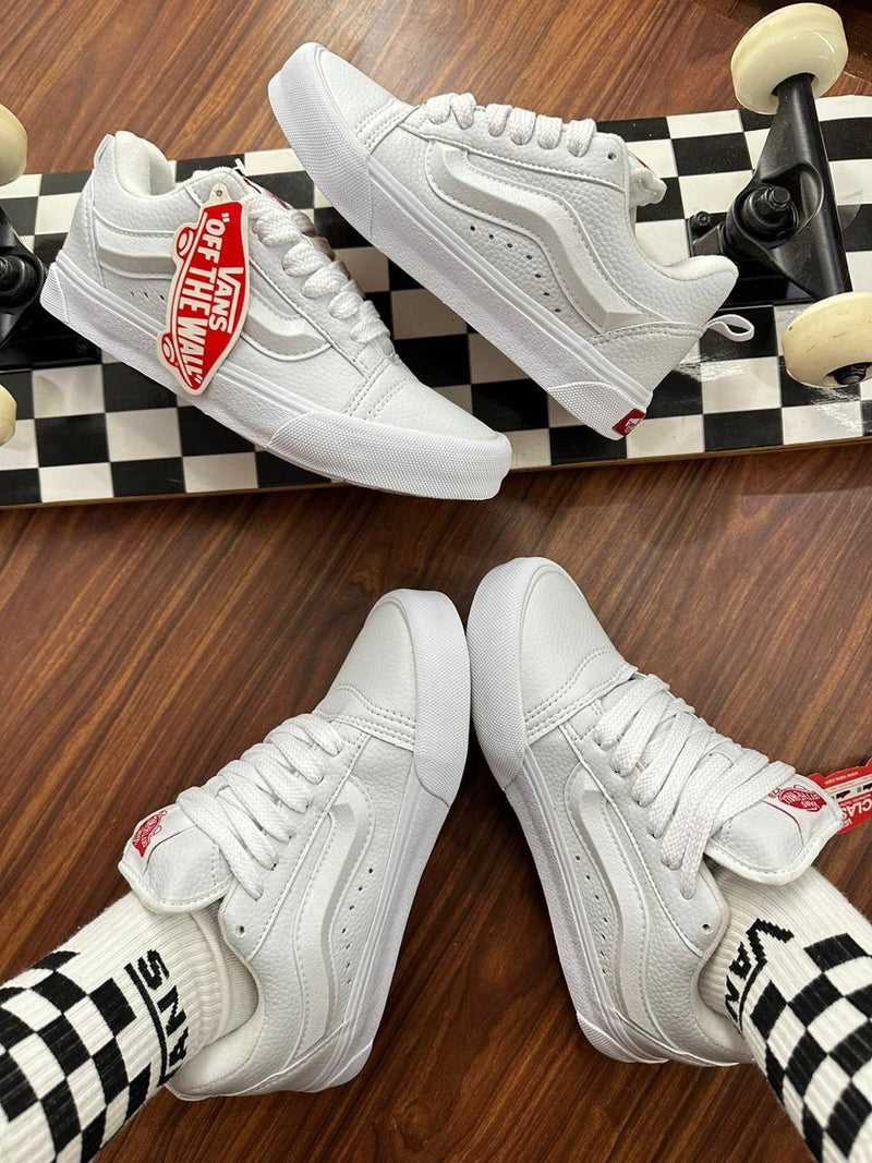 tenis unissex versátil branco confortável vans knu skool streetwear skate 