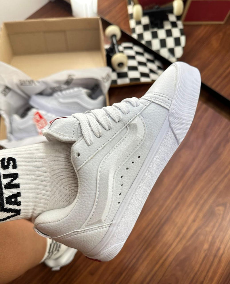 Tênis Vans Knu Skool Unissex [Branco] - Estilo Limpo e Versátil para Todos os Looks