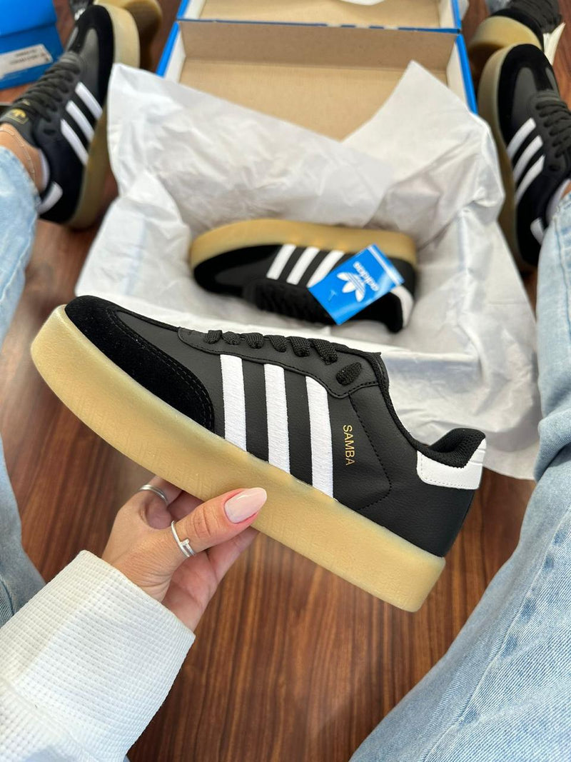 Tênis feminino confortável estiloso Adidas samba tratorado 