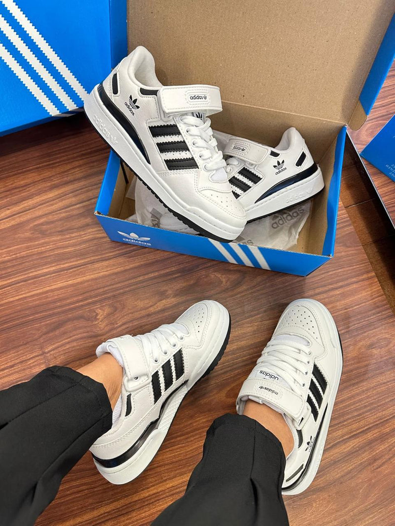 Tênis feminino confortável Adidas forum low Branco com preto 