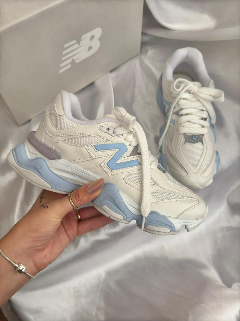 Tênis feminino leve e estiloso New balance 9060 em couro legítimo branco azul 