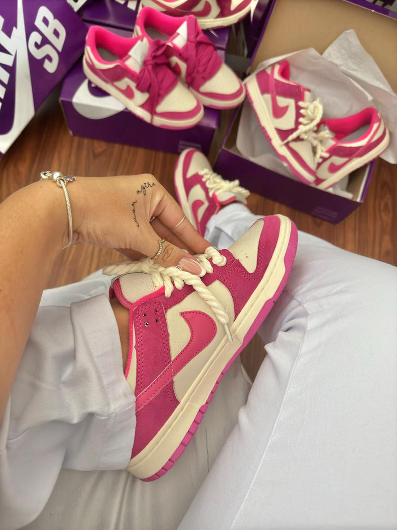 Tênis feminino estiloso confortável Nike sb dunk low rosa 