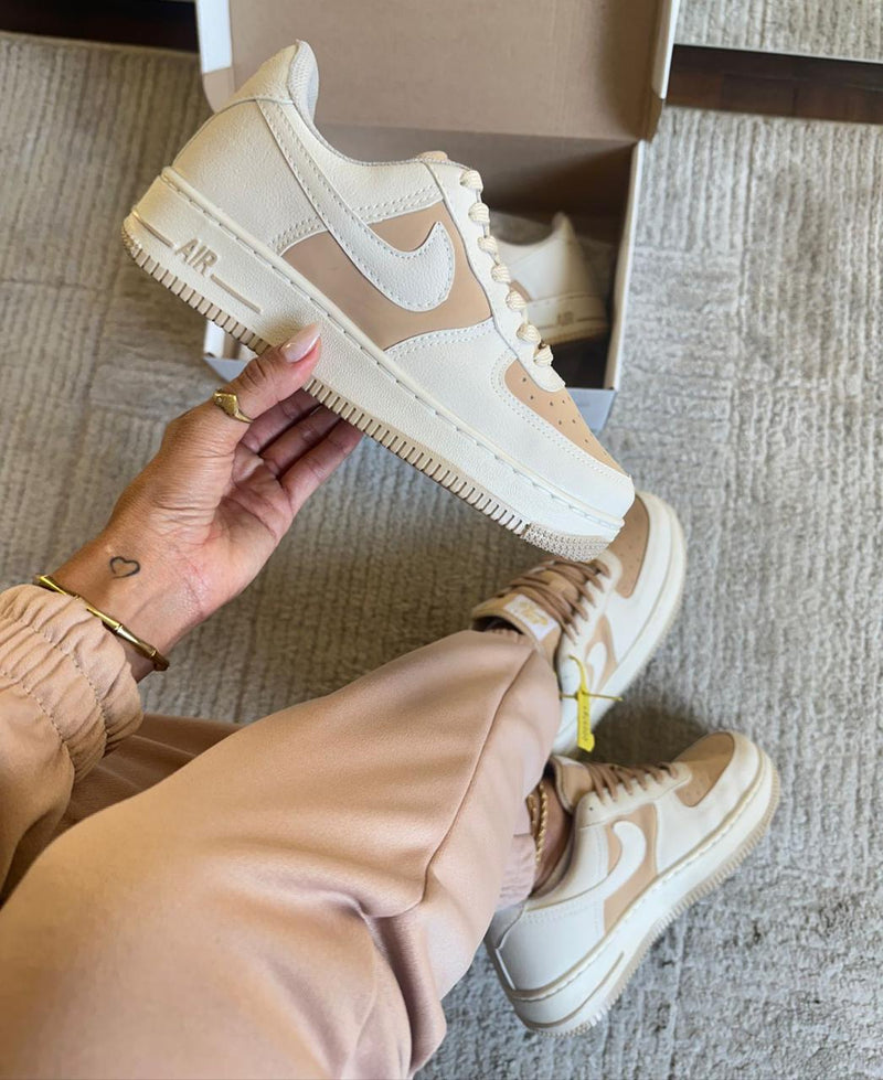 tenis feminino limitado nike air force 1  moda e estilo nude 