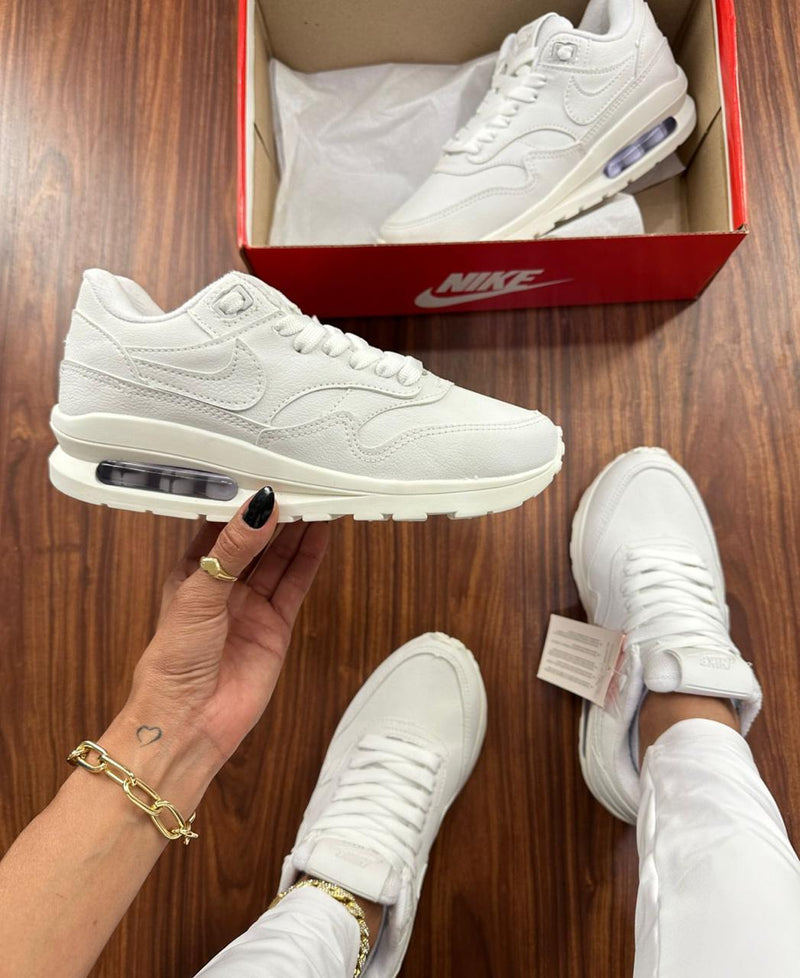 tenis feminino branco nike air max 1 dia a dia 