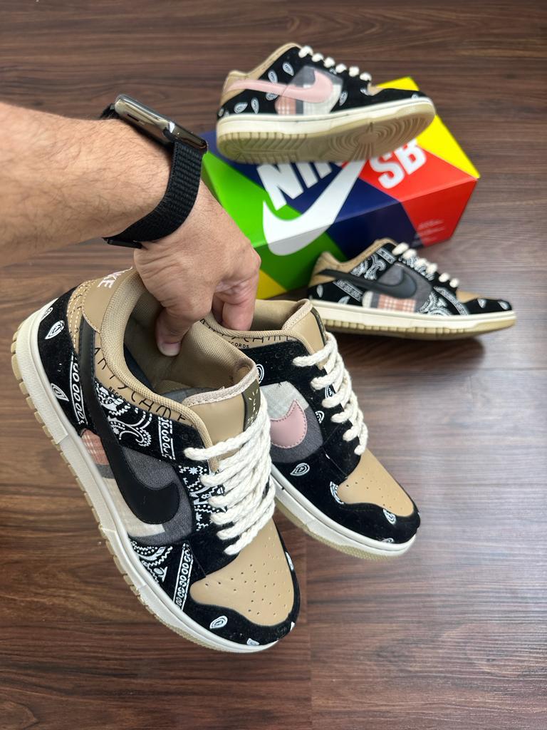 tenis unissex diferenciado nike SB dunk low travis scott