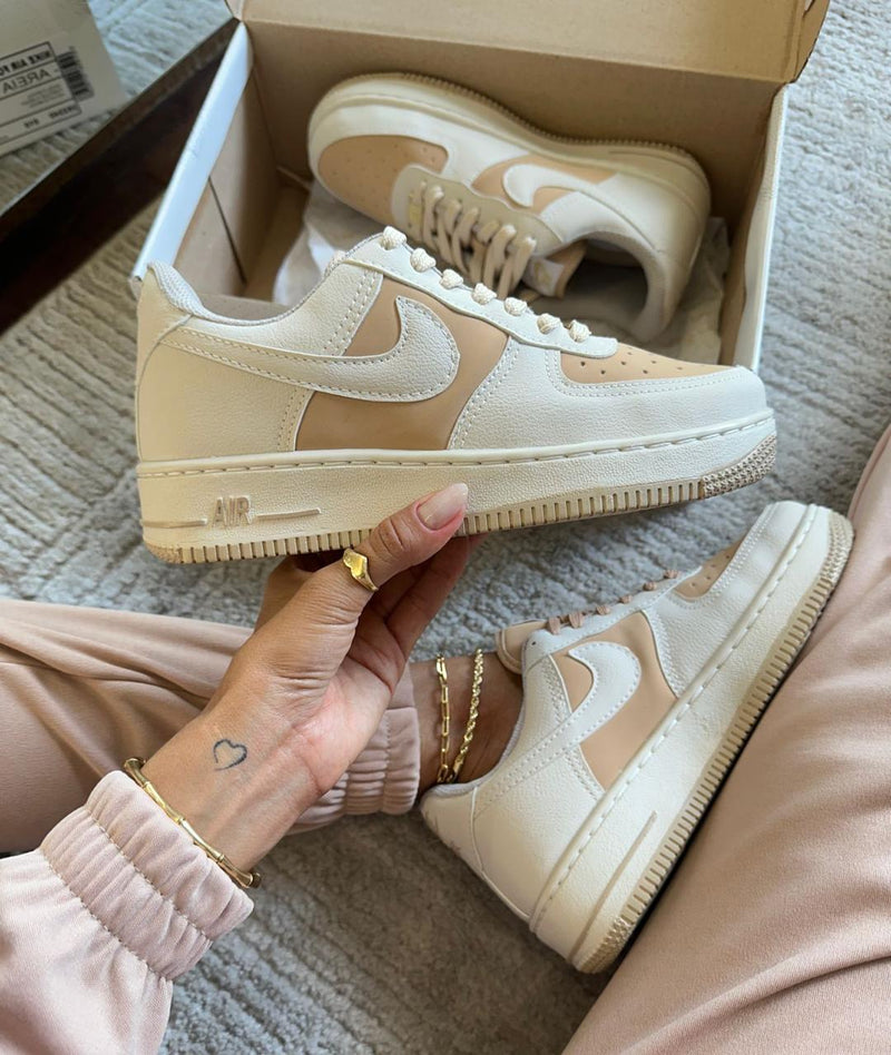 tenis feminino limitado nike air force 1  moda e estilo nude 