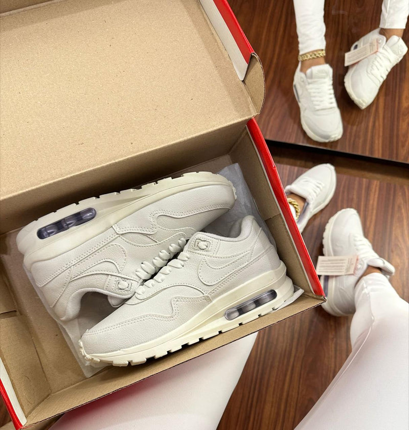 tenis feminino branco nike air max 1 dia a dia 