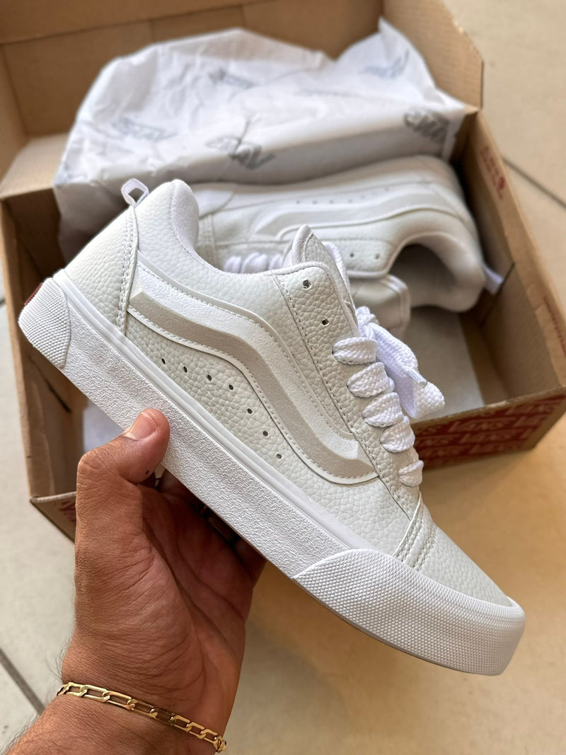 tenis unissex versátil branco confortável vans knu skool streetwear skate 