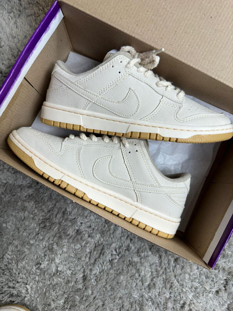 tenis feminino diferente cadarço corda nike sb dunk low off white exclusivo 