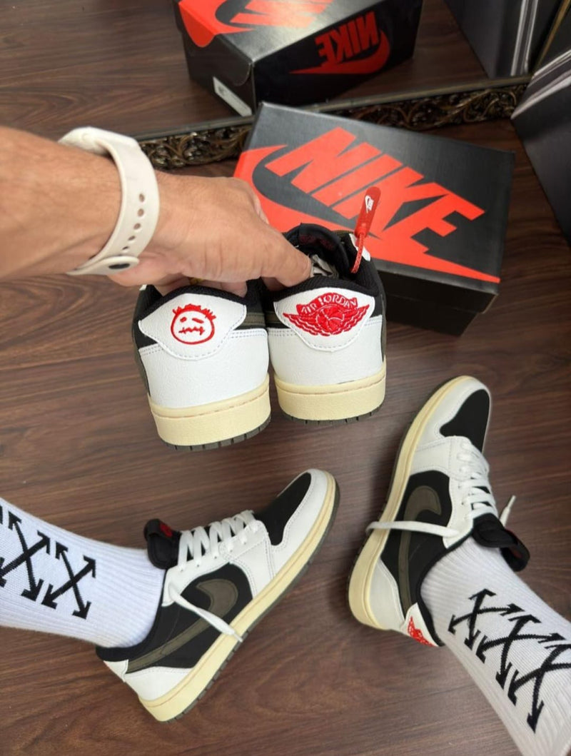 tenis masculino travis scott skate nike sb jordan dunk low 