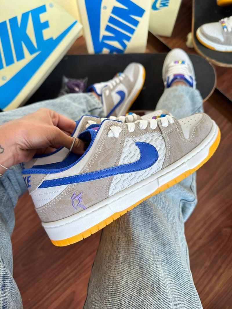 Tênis Nike SB Dunk Low Rayssa Leal Feminino - Estilo Autêntico Inspirado na Estrela do Skate