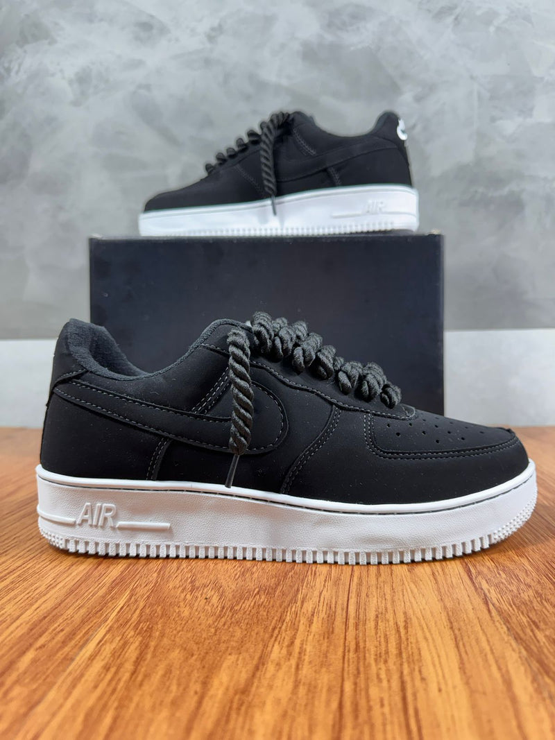 tenis casual e streetwear masculino confortavel nike air force 1 nobuck cadarço em corda