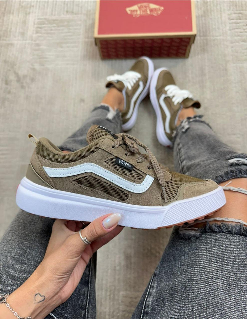 Tênis Vans UltraRange 3D Unissex [Verde Militar] - Estilo Versátil para dia a dia