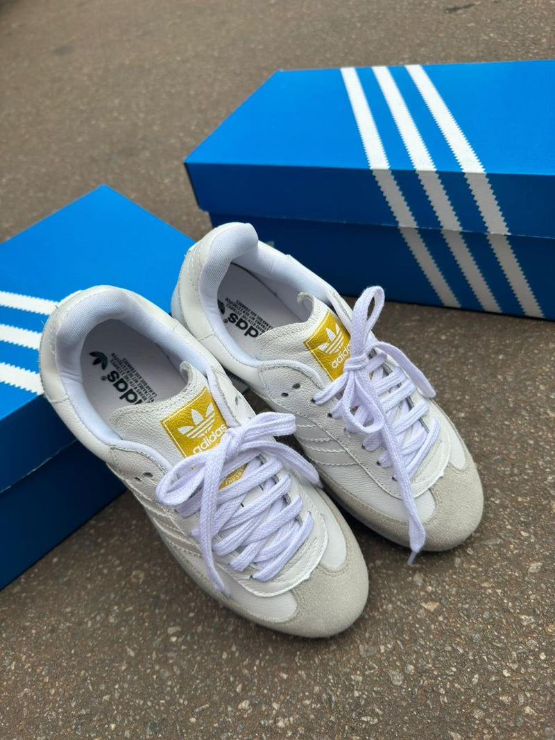 Tênis Adidas Samba OG em Couro Legítimo Feminino [Branco] - O Retrô que nunca sai de moda