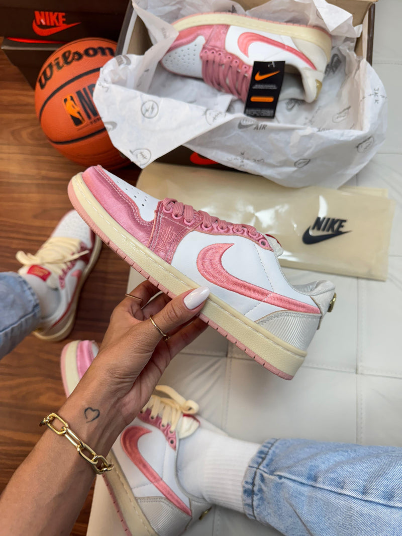 tenis feminino rosa estiloso confortavel nike jordan 1 x travis scott basquete streetwear