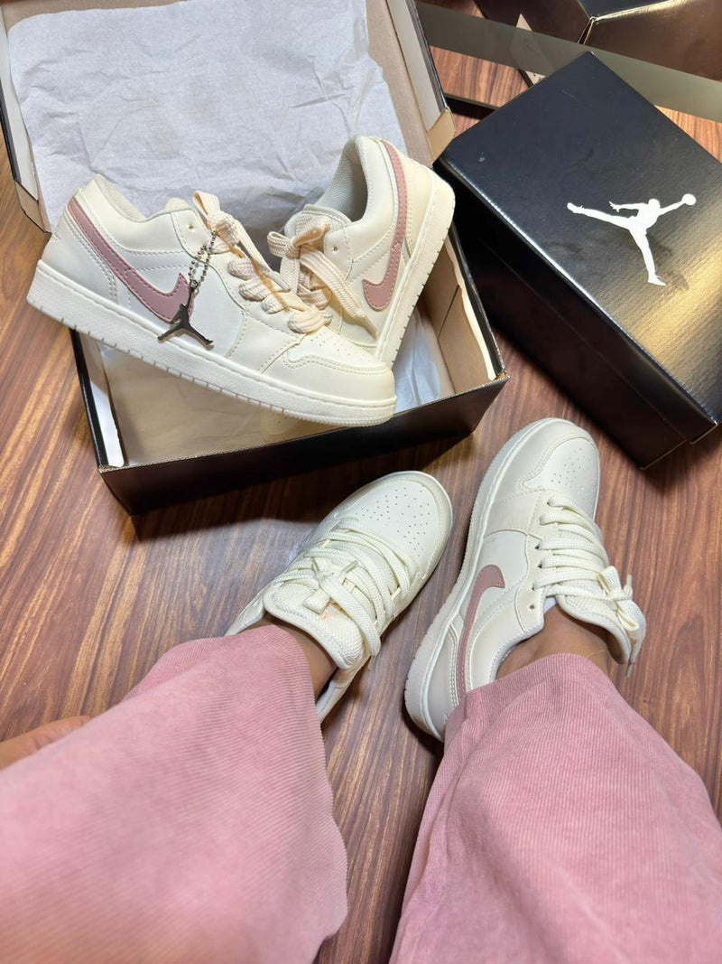 tenis feminino nike jordan 1 off white com brinde exclusivo 